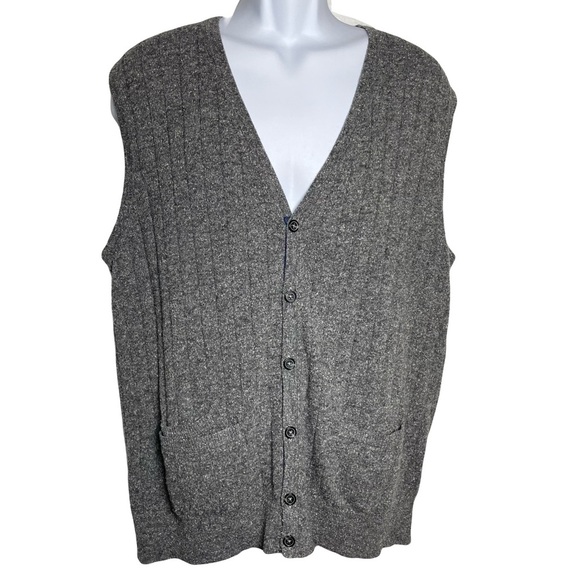 Joseph A. Bank Wool & Silk Sweater Vest Size XL
22” across chest Gray - Picture 1 of 9